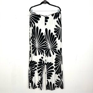 Black and White Women's Top